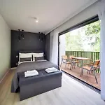 Nowoczesny Sun Seasons 24 W Karpaczu Z Parkingiem I Balkonem By Renters *